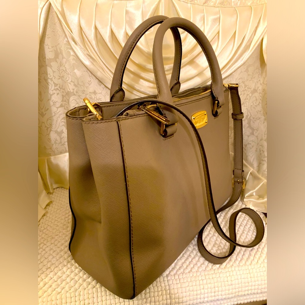 MICHAEL KORS